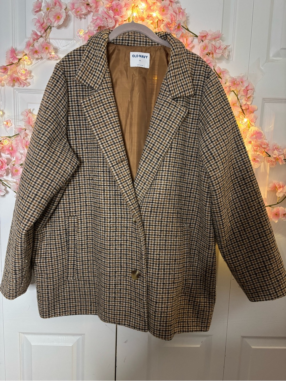 Old Navy Women’s Brown plaid fall coat